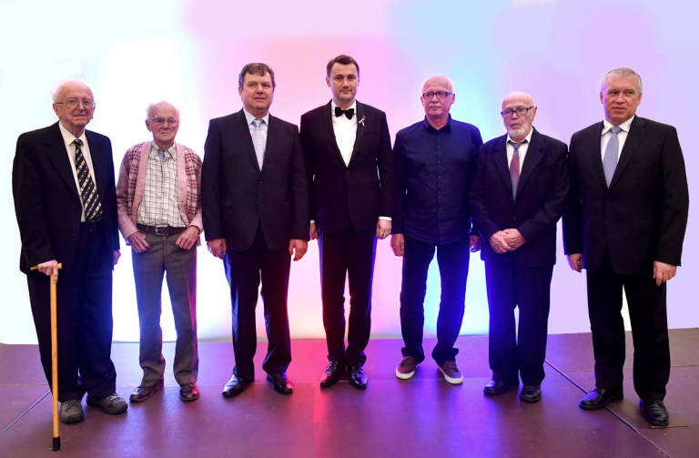 Poctu hejtmana obdrželo sedm osobností kraje, jedna z cen byla udělena in memoriam